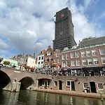Slapen Onder De Dom